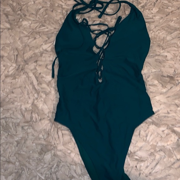 AERIE ONE PIECE - Picture 3 of 3